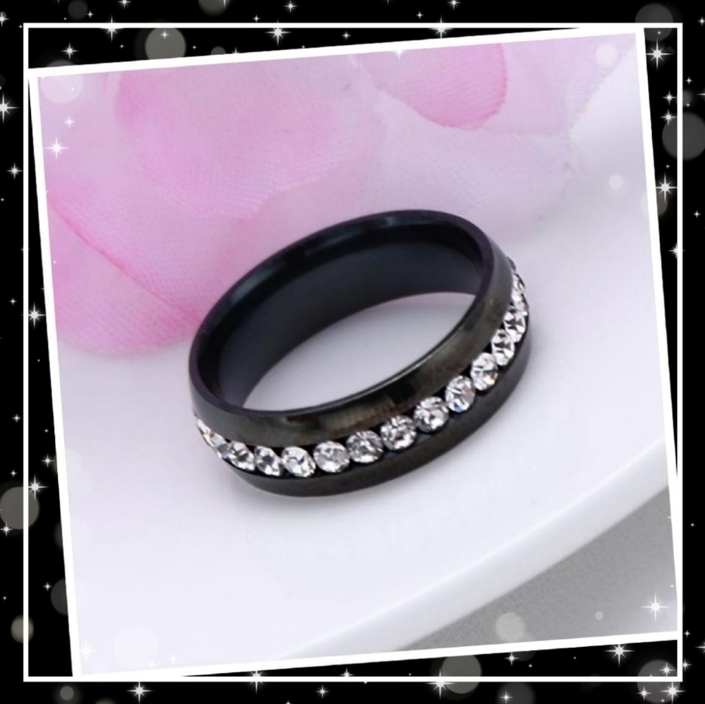 BLACK TITANIUM | White Sapphires Encrusted Through Ring 8mm Wide Unisex - Picture 4 of 8